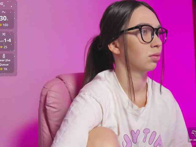 ArianaHotAriana