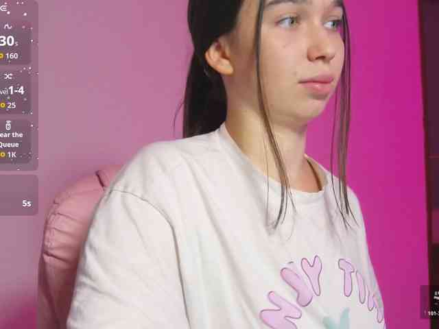 ArianaHotAriana
