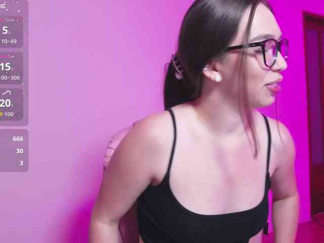 ArianaHotAriana