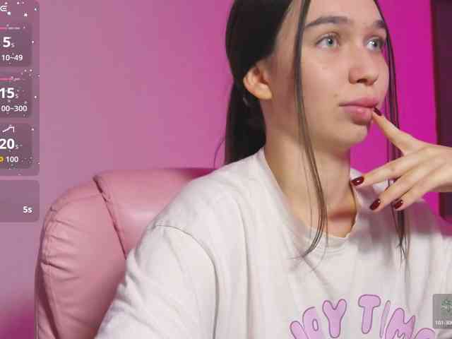 ArianaHotAriana
