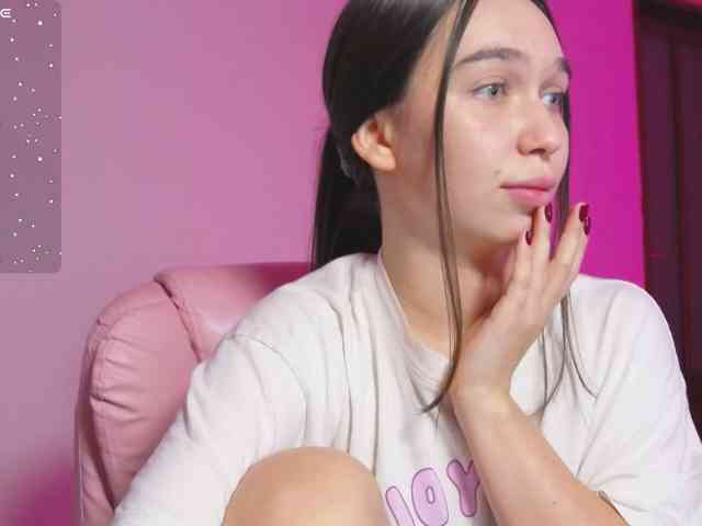 ArianaHotAriana