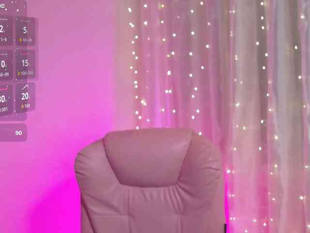 ArianaHotAriana ArianaHotAriana