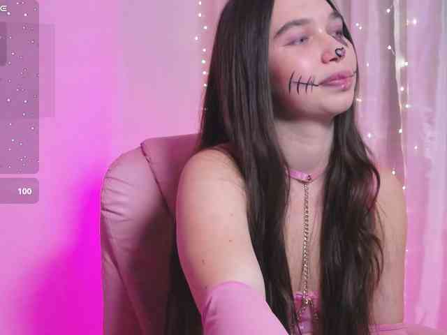 ArianaHotAriana