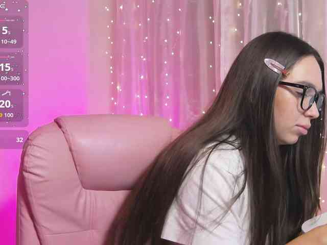 ArianaHotAriana