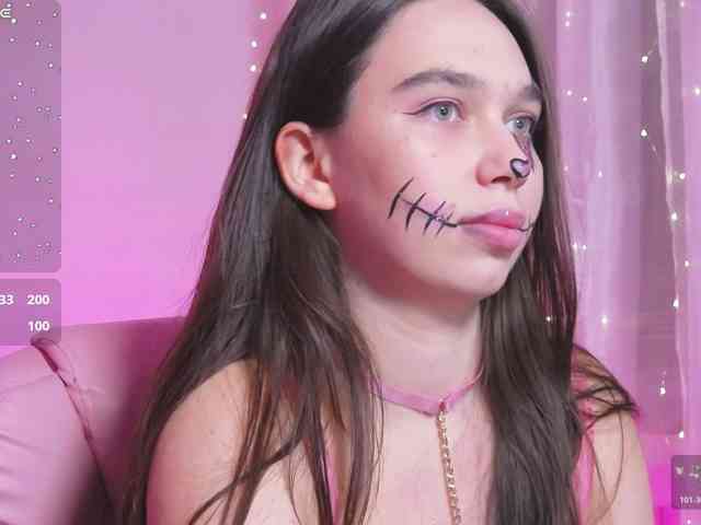 ArianaHotAriana