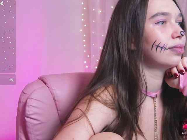 ArianaHotAriana