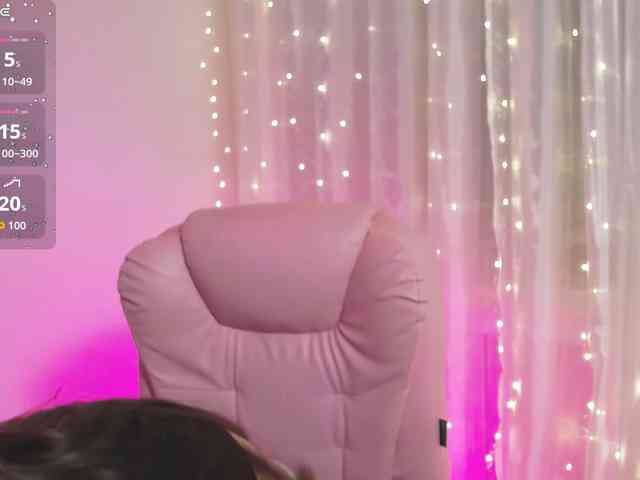 ArianaHotAriana ArianaHotAriana