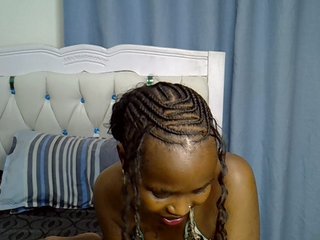 Prettyxoxo's Live Webcam