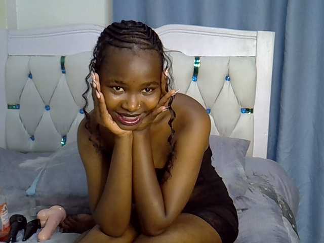 Prettyxoxo live cam on BongaCams