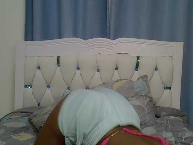 Prettyxoxo live cam on BongaCams