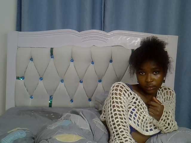 Prettyxoxo live cam on BongaCams