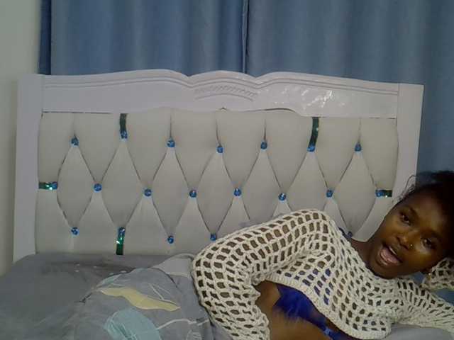 Prettyxoxo live cam on BongaCams