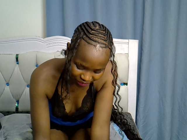 Prettyxoxo live cam on BongaCams