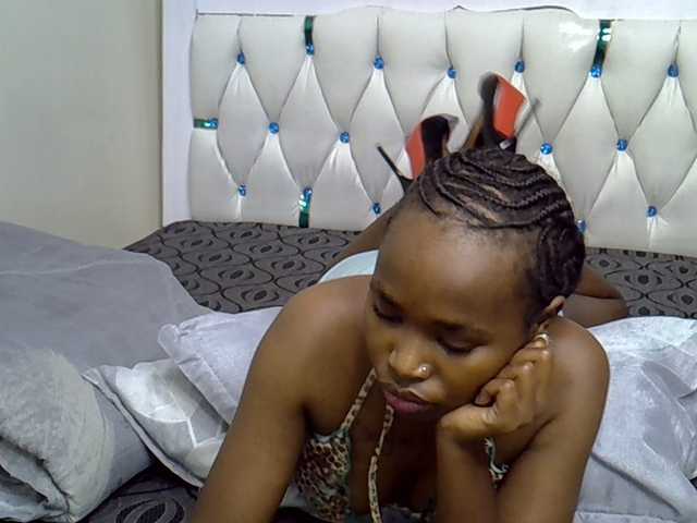 Prettyxoxo live cam on BongaCams