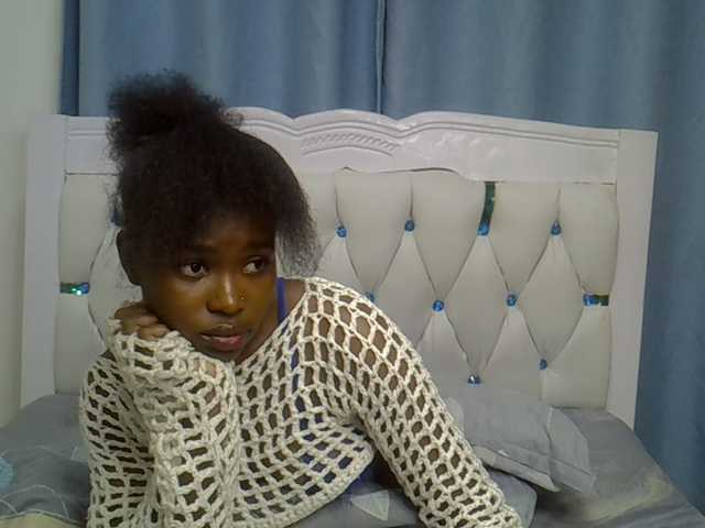 Prettyxoxo live cam on BongaCams