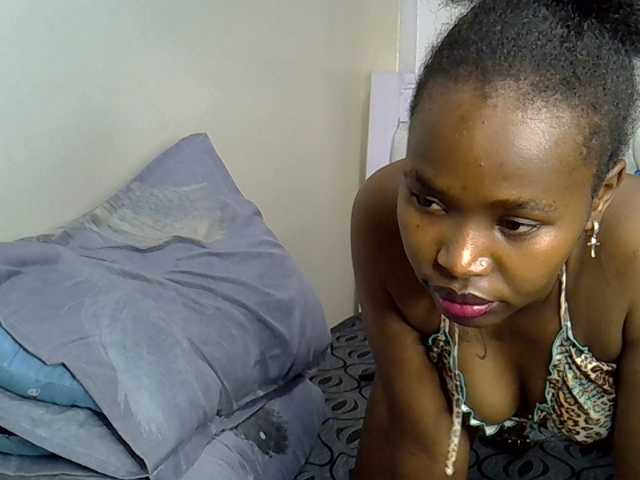 Prettyxoxo live cam on BongaCams