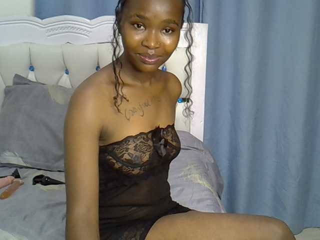 Prettyxoxo live cam on BongaCams