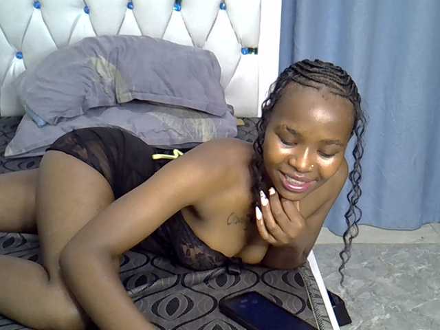Prettyxoxo live cam on BongaCams
