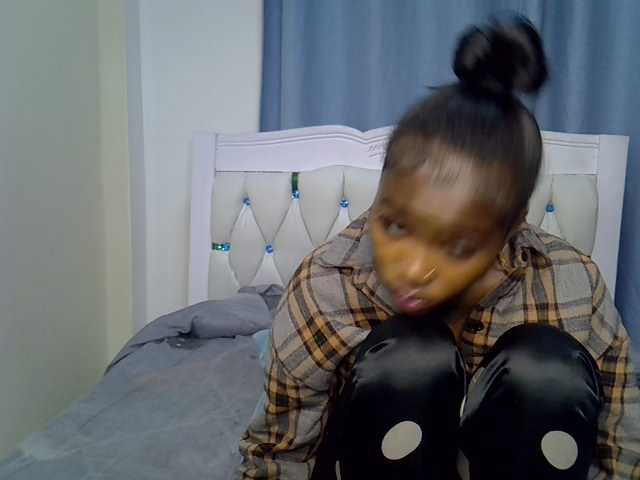 Prettyxoxo live cam on BongaCams