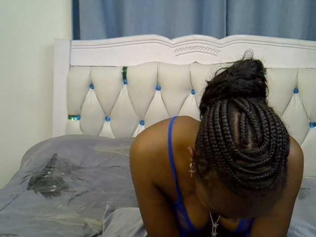 Prettyxoxo live cam on BongaCams