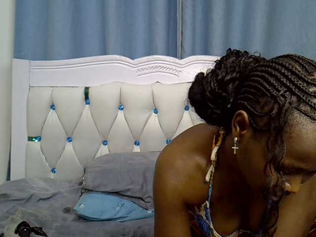 Prettyxoxo live cam on BongaCams