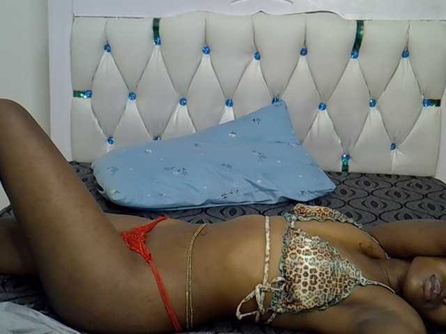 Prettyxoxo live cam on BongaCams