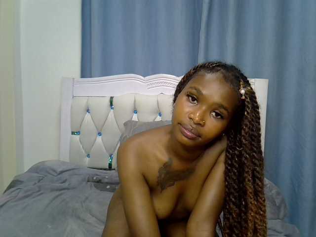 Prettyxoxo live cam on BongaCams