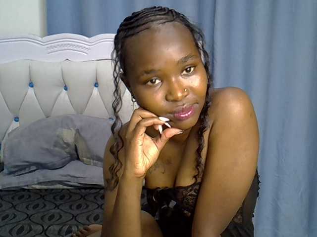 Prettyxoxo live cam on BongaCams