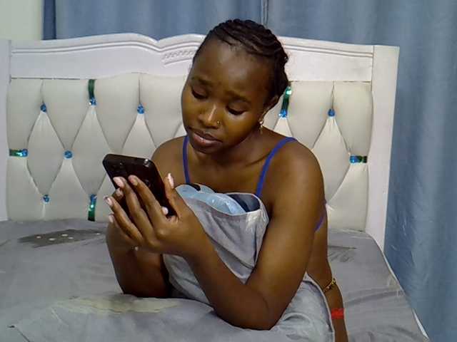 Prettyxoxo live cam on BongaCams