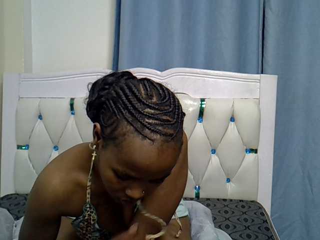 Prettyxoxo live cam on BongaCams