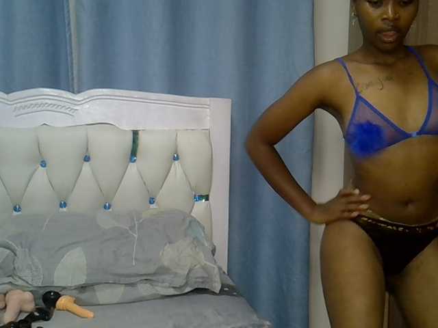Prettyxoxo live cam on BongaCams