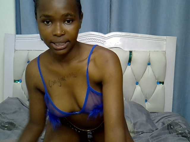 Prettyxoxo live cam on BongaCams