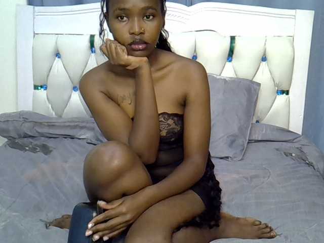 Prettyxoxo live cam on BongaCams