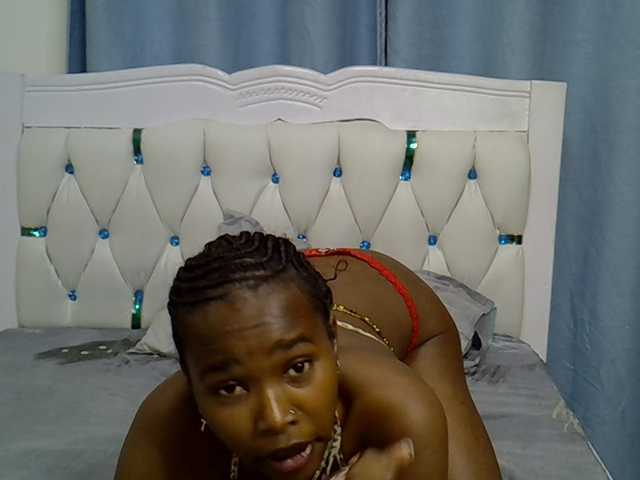 Prettyxoxo live cam on BongaCams