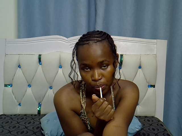 Prettyxoxo live cam on BongaCams