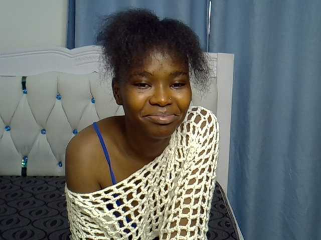 Prettyxoxo live cam on BongaCams