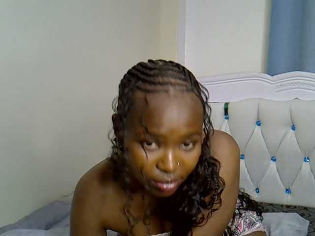 Prettyxoxo live cam on BongaCams
