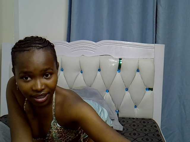 Prettyxoxo live cam on BongaCams