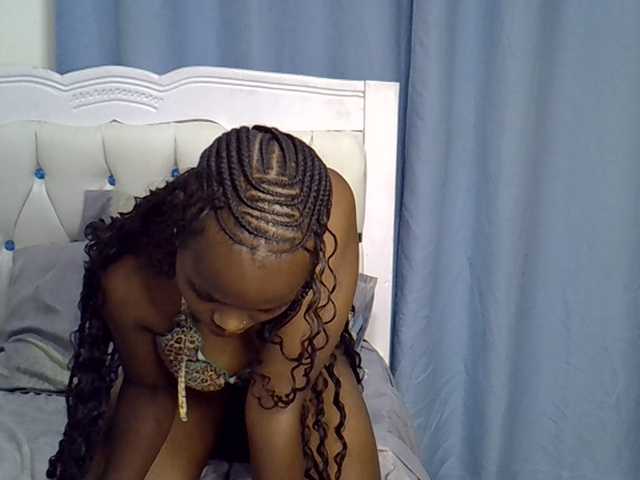 Prettyxoxo live cam on BongaCams