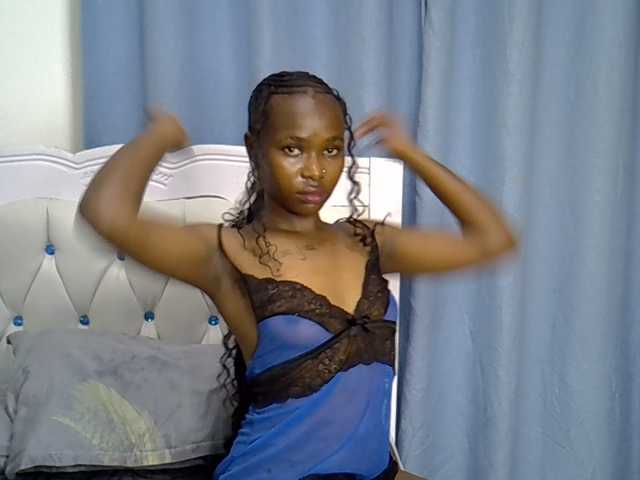 Prettyxoxo live cam on BongaCams