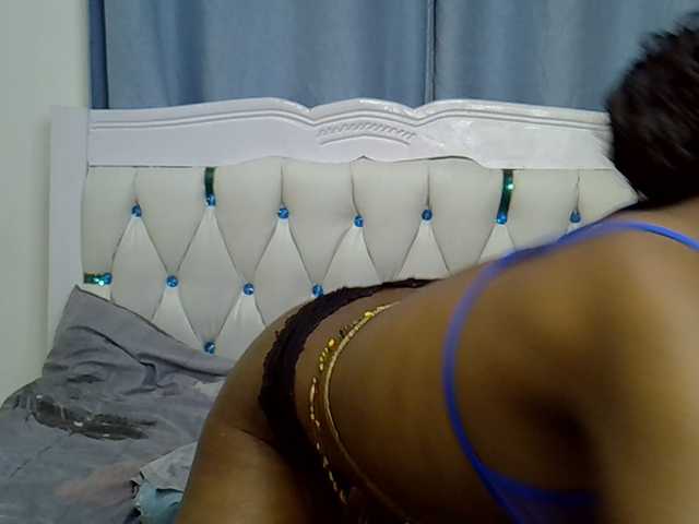 Prettyxoxo live cam on BongaCams