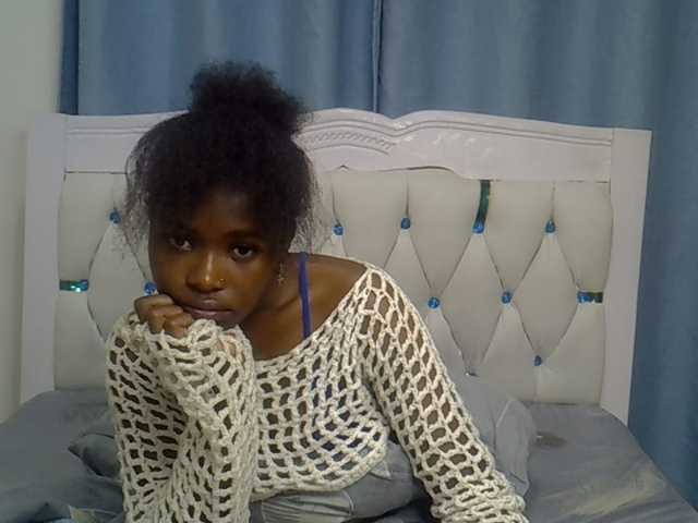 Prettyxoxo live cam on BongaCams
