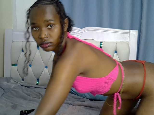 Prettyxoxo live cam on BongaCams
