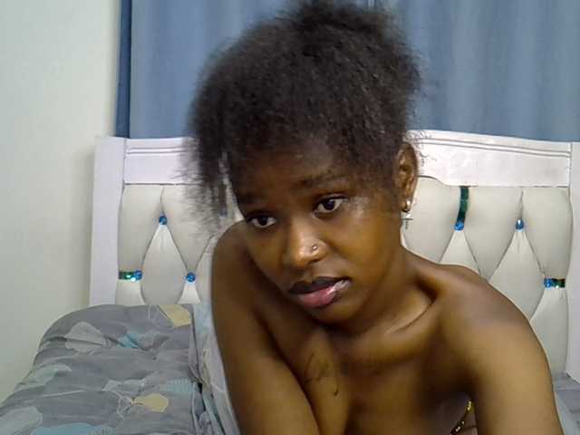 Prettyxoxo live cam on BongaCams