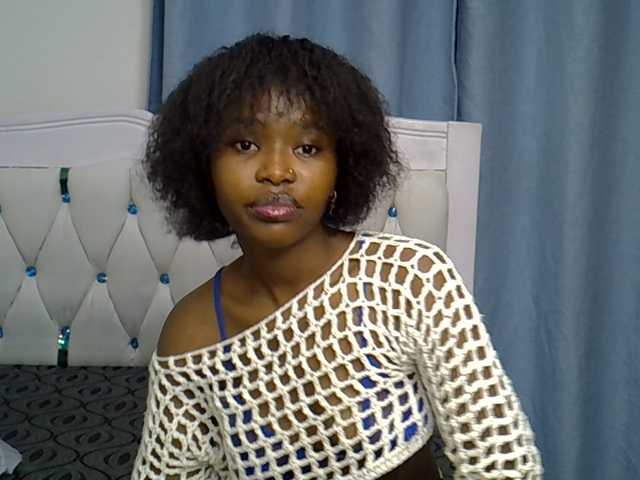 Prettyxoxo live cam on BongaCams