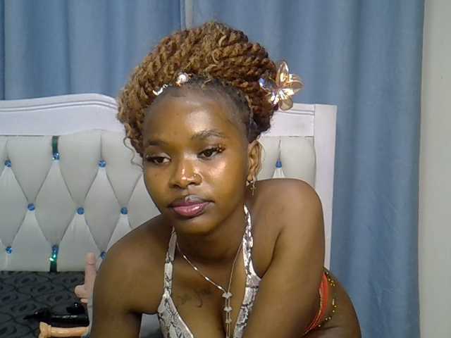 Prettyxoxo live cam on BongaCams