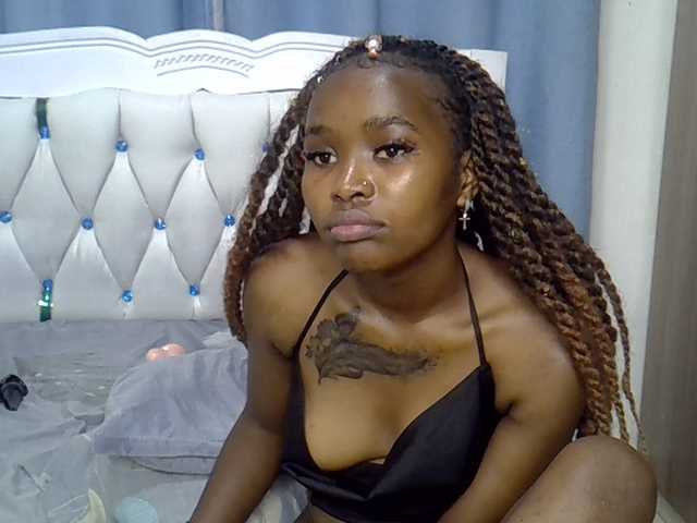 Prettyxoxo live cam on BongaCams
