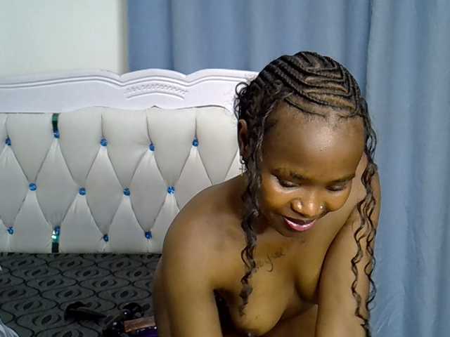 Prettyxoxo live cam on BongaCams