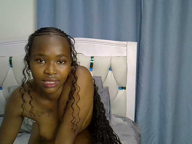 Prettyxoxo live cam on BongaCams