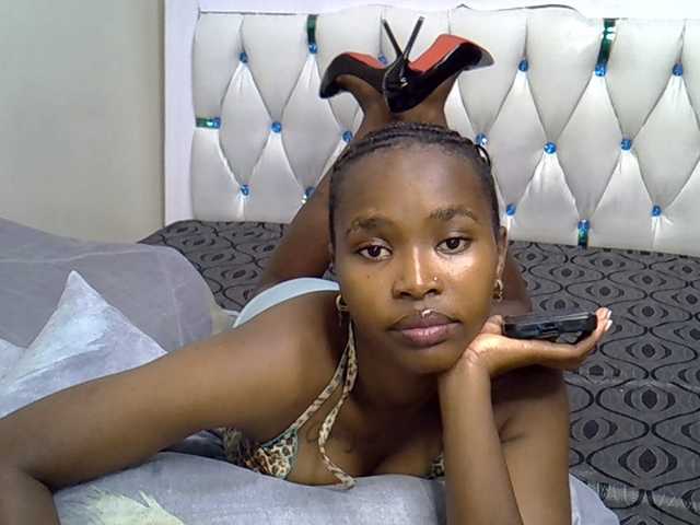 Prettyxoxo live cam on BongaCams
